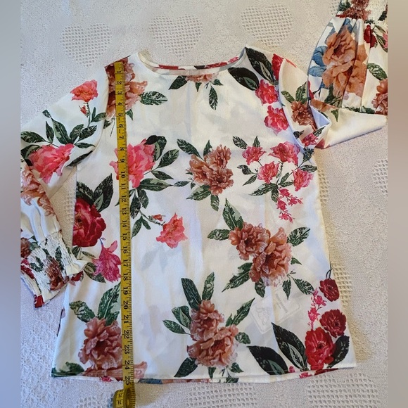 Top - Picture 8 of 11